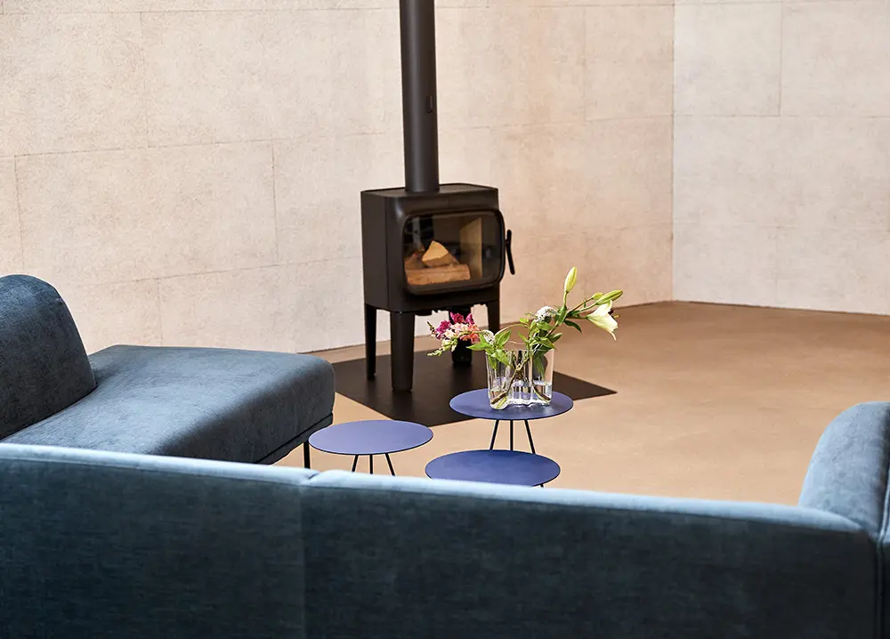 Sofa mit Ofen